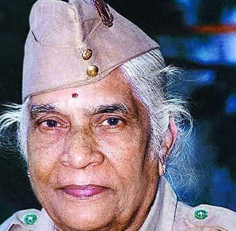 सरस्वती राजामणी - सरस्वती म्यानमारमध्ये जन्मल्या होत्या. त्यावेळी त्यांनी स्वातंत्र्यलढ्यात भाग घेतला होता. त्या सुभाषचंद्र बोस यांच्या नॅशनल आर्मीत दाखल झाल्या. इंग्रजांच्या कँपमध्ये पुरुषांच्या वेषात राहून माहिती पुरवली. सरस्वती राजामणी - सरस्वती म्यानमारमध्ये जन्मल्या होत्या. त्यावेळी त्यांनी स्वातंत्र्यलढ्यात भाग घेतला होता. त्या सुभाषचंद्र बोस यांच्या नॅशनल आर्मीत दाखल झाल्या. इंग्रजांच्या कँपमध्ये पुरुषांच्या वेषात राहून माहिती पुरवली.