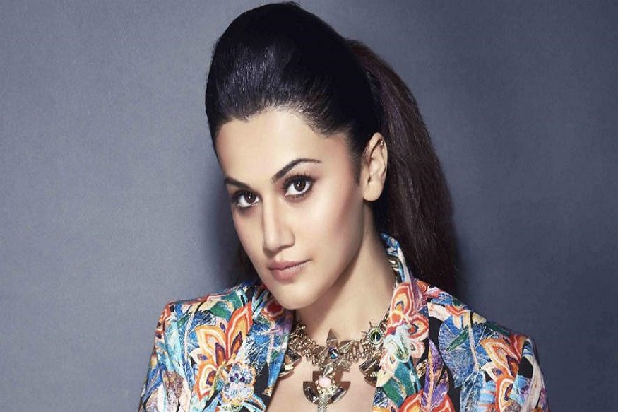 रस्त्याच्या मधोमध चाहत्यावर भडकली तापसी पन्नू, म्हणाली- ‘फोन ठेव नाही तर फोडून टाकेन’