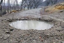 काश्मीरमध्ये पाकिस्तानच्या पुन्हा कुरापती, त्रालमध्ये आयईडीचा स्फोट