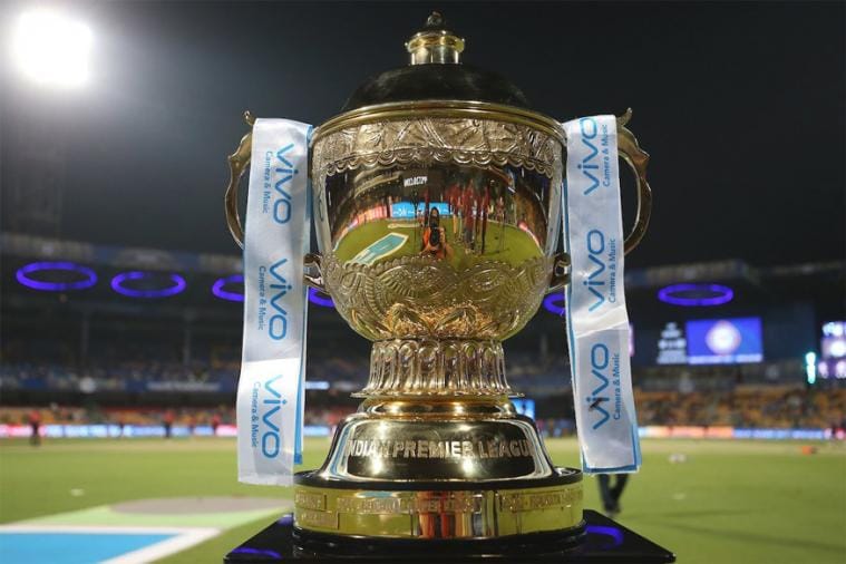 आयपीएलमध्ये प्रत्येकवर्षी किती तरी विक्रम तयार होत असतात आणि कितीतरी खेळाडू प्रसिद्ध होत असतात. मात्र, आयपीएलचं बारावं हंगाम हे काही खेळाडूंसाठी वरदान ठरलं आहे. या हंगामातील त्यांच्या खेळीनं त्यांनी आपल्या चाहत्यांना खुश केलं तर नवीन चाहतेही निर्माण केले. तर, काही खेळाडू अनेक विवादांमध्ये अडकले मात्र, आयपीएलमुळं पुन्हा त्यांना एक नवीन संधी मिळाली. आयपीएलमध्ये प्रत्येकवर्षी किती तरी विक्रम तयार होत असतात आणि कितीतरी खेळाडू प्रसिद्ध होत असतात. मात्र, आयपीएलचं बारावं हंगाम हे काही खेळाडूंसाठी वरदान ठरलं आहे. या हंगामातील त्यांच्या खेळीनं त्यांनी आपल्या चाहत्यांना खुश केलं तर नवीन चाहतेही निर्माण केले. तर, काही खेळाडू अनेक विवादांमध्ये अडकले मात्र, आयपीएलमुळं पुन्हा त्यांना एक नवीन संधी मिळाली.