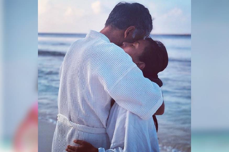 यासोबतच त्यांचा kiss day ला किस करतानाचा फोटो नेटकरांना आवडला होता. हा फोटो अंकिताने तिच्या इन्स्टाग्राम अकांउटवरून शेअर केला होता. यासोबतच त्यांचा kiss day ला किस करतानाचा फोटो नेटकरांना आवडला होता. हा फोटो अंकिताने तिच्या इन्स्टाग्राम अकांउटवरून शेअर केला होता.