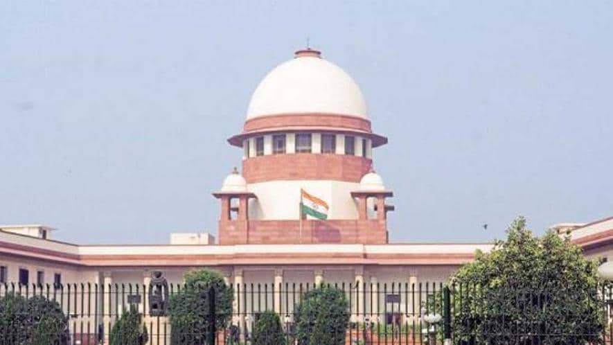 30 सप्टेंबर 2010 अलाहाबाद न्यायालयाने या ऐतिहासिक वादावर निर्णय दिला. वादग्रस्त जमीन तीन भागात विभागून एका ठिकाणी राम मंदिर, दुसऱ्या ठिकाणी सुन्नी वक्फ बोर्ड तर तिसरा भाग निर्मोही आखाड्याला दिला. 30 सप्टेंबर 2010 अलाहाबाद न्यायालयाने या ऐतिहासिक वादावर निर्णय दिला. वादग्रस्त जमीन तीन भागात विभागून एका ठिकाणी राम मंदिर, दुसऱ्या ठिकाणी सुन्नी वक्फ बोर्ड तर तिसरा भाग निर्मोही आखाड्याला दिला.