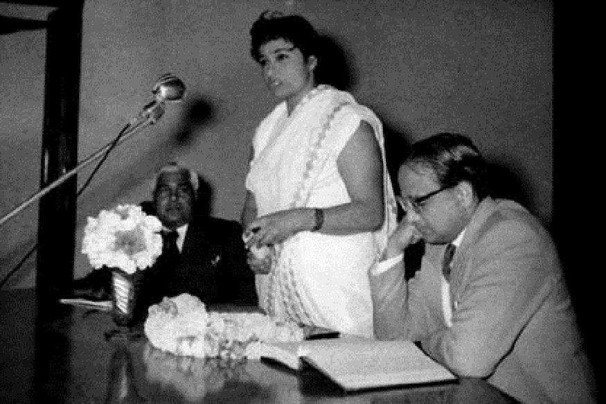 Love Story : फिरोज ते मोरारजी...तारकेश्वरींच्या अफेअरचे अनेक किस्से; वाचा त्या कोण होत्या?