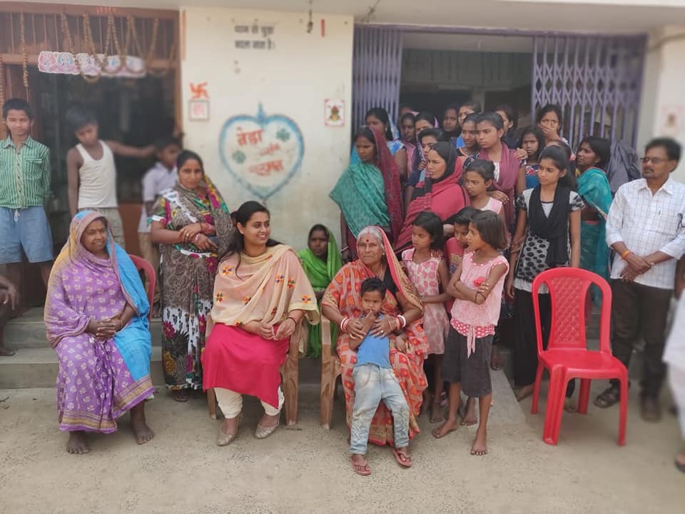 2019 च्या निवडणुकीत एनडीएकडून तिकिट मिळेल अशी आशा पुतुल देवी यांना होती. मात्र, उमेदवारी न मिळाल्याने पुतुल देवी यांनी अपक्ष उभा राहण्याचा निर्णय घेतला आहे. 2019 च्या निवडणुकीत एनडीएकडून तिकिट मिळेल अशी आशा पुतुल देवी यांना होती. मात्र, उमेदवारी न मिळाल्याने पुतुल देवी यांनी अपक्ष उभा राहण्याचा निर्णय घेतला आहे.