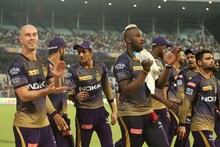 VIDEO : 40 चेंडूत 80 धावा करणाऱ्या 'या' फलंदाजानं चक्क बुटांना केलं किस