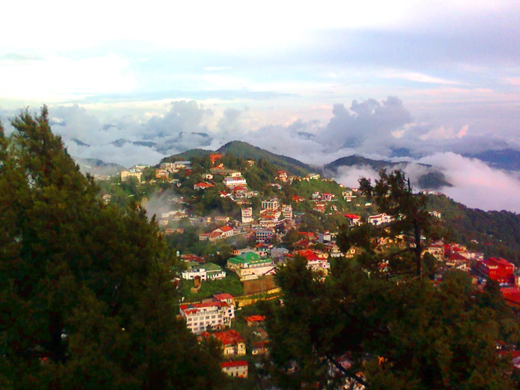 उत्तराखंड- मसुरी हे इथलं पर्यटकांचं आवाडते पर्यटनस्थळ. म्युन्सिपल गार्डन हे इथे आकर्षणाचं केंद्र आहे. उत्तराखंड- मसुरी हे इथलं पर्यटकांचं आवाडते पर्यटनस्थळ. म्युन्सिपल गार्डन हे इथे आकर्षणाचं केंद्र आहे.