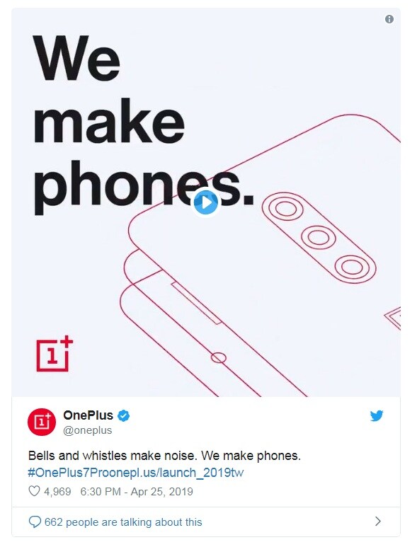 तर, वनप्लस ने नुकतंच ट्विटरवर एक टीज़र टाकलं होतं. ज्यात OnePlus 7 Pro मध्ये असलेल्या ट्रिपल रियर कॅमेऱ्याचं डिझाइन दाखविण्यात आलं होतं. तर, वनप्लस ने नुकतंच ट्विटरवर एक टीज़र टाकलं होतं. ज्यात OnePlus 7 Pro मध्ये असलेल्या ट्रिपल रियर कॅमेऱ्याचं डिझाइन दाखविण्यात आलं होतं.