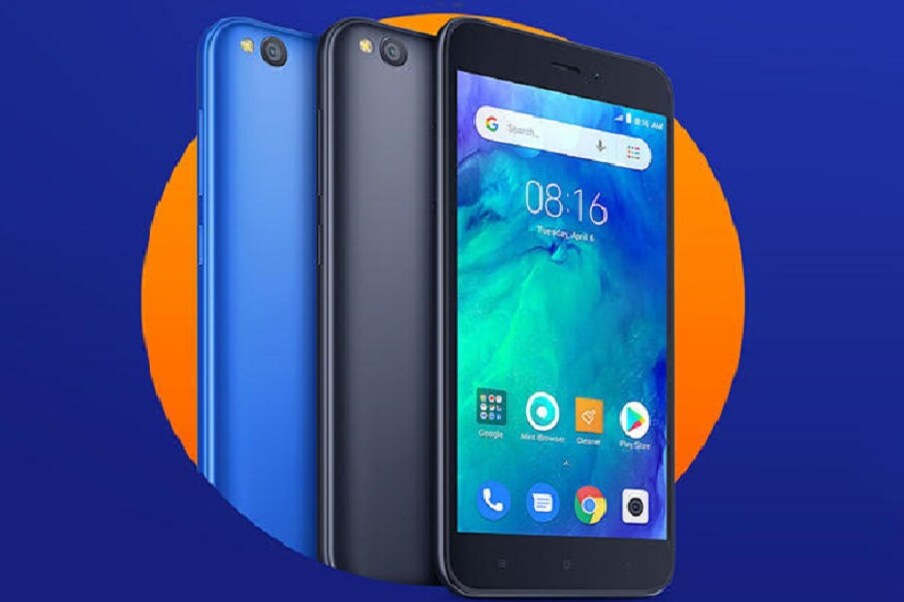 Redmi Go किंमत फक्त 4,499 रुपये असून, ऑनलाईन खरेदी करणाऱ्यांना आकर्षक ऑफर दिली जात आहे. Mi.com या वेबसाईटवरून जर तुम्ही हा फोन खरेदी केला तर जियोतर्फे तुम्हाला 2,200 रुपेय कॅशबॅक आणि 100 जीबी इंटरनेट डाटा दिला जाणार आहे. 
