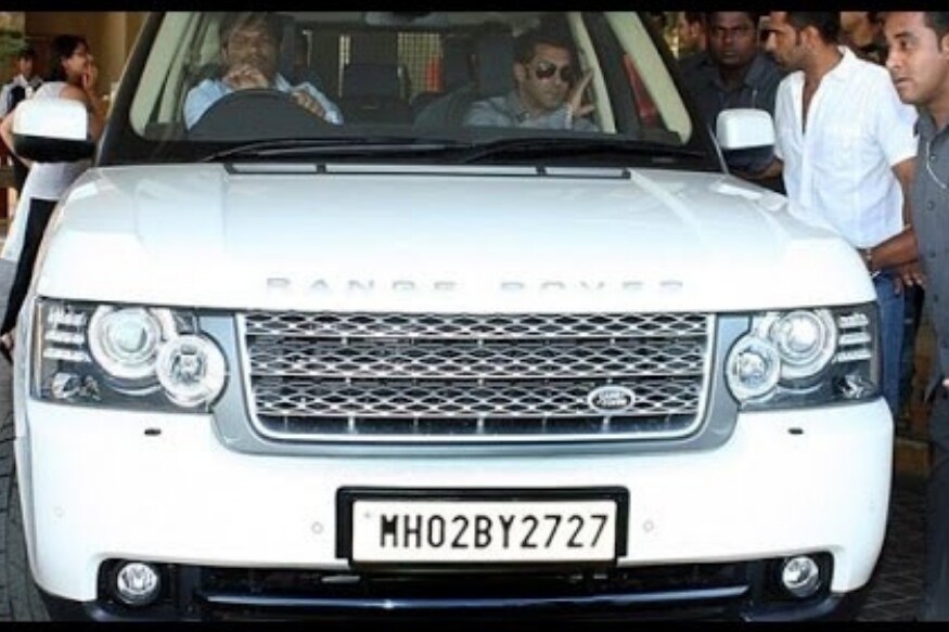 कारची विशेष आवड असलेल्या सलमानच्या ताफ्यात सध्या Mercedes Benz GL Class (जवळपास 80 लाख), Mercedes Benz S Class (जवळपास 82 लाख), Audi A8 L (जवळपास 1.13 कोटी), BMW X6 (जवळपास 1.15 कोटी) Toyota Land Cruiser (जवळपास 1.29 कोटी), Audi RS7 (जवळपास 1.4 कोटी) Range Rover (जवळपास 2.06 कोटी), Audi R8 (जवळपास 2.31 कोटी) a Lexus LX470 (जवळपास 2.32 कोटी) या कार्सचा समावेश आहे. कारची विशेष आवड असलेल्या सलमानच्या ताफ्यात सध्या Mercedes Benz GL Class (जवळपास 80 लाख), Mercedes Benz S Class (जवळपास 82 लाख), Audi A8 L (जवळपास 1.13 कोटी), BMW X6 (जवळपास 1.15 कोटी) Toyota Land Cruiser (जवळपास 1.29 कोटी), Audi RS7 (जवळपास 1.4 कोटी) Range Rover (जवळपास 2.06 कोटी), Audi R8 (जवळपास 2.31 कोटी) a Lexus LX470 (जवळपास 2.32 कोटी) या कार्सचा समावेश आहे.