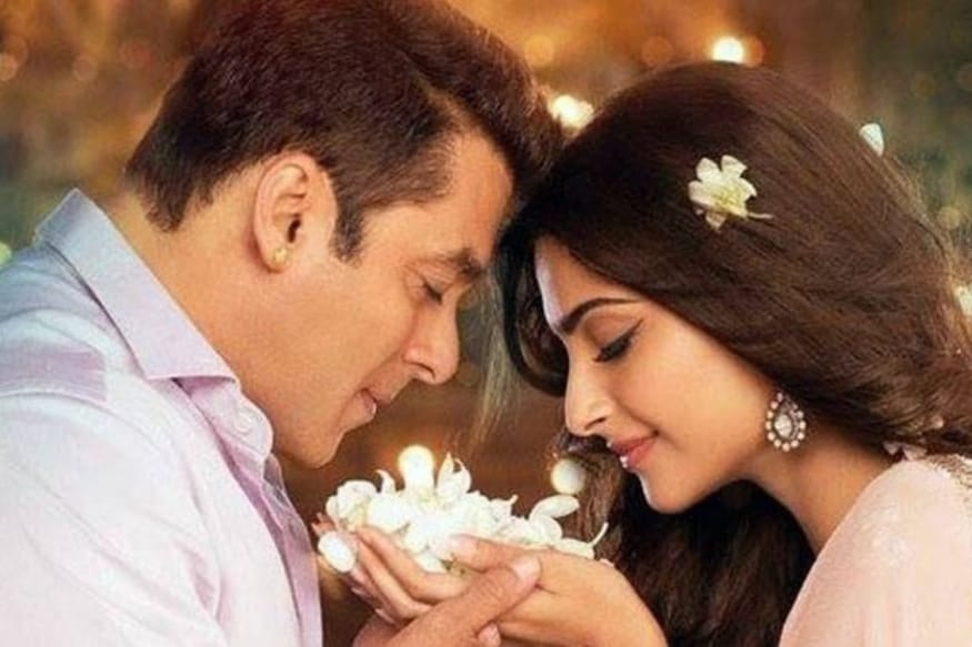 'प्रेम रतन धन पायो' हा सलमानच्या ब्लॉकबास्टर सिनेमांपैकी एक सिनेमा आहे. या सिनेमात सलमाननं सोनम कपूरसोबत पहिल्यांदा स्क्रिन शेअर केली होती. मात्र सोनमनं साकारलेल्या राजकुमारी मैथिलीच्या भूमिकेसाठी दीपिकाला विचारणा करण्यात आली होती. पण दीपिकानं यासाठी नकार दिला मात्र यामागचं कारण तिनं कधीच सांगितलं नाही. 'प्रेम रतन धन पायो' हा सलमानच्या ब्लॉकबास्टर सिनेमांपैकी एक सिनेमा आहे. या सिनेमात सलमाननं सोनम कपूरसोबत पहिल्यांदा स्क्रिन शेअर केली होती. मात्र सोनमनं साकारलेल्या राजकुमारी मैथिलीच्या भूमिकेसाठी दीपिकाला विचारणा करण्यात आली होती. पण दीपिकानं यासाठी नकार दिला मात्र यामागचं कारण तिनं कधीच सांगितलं नाही.