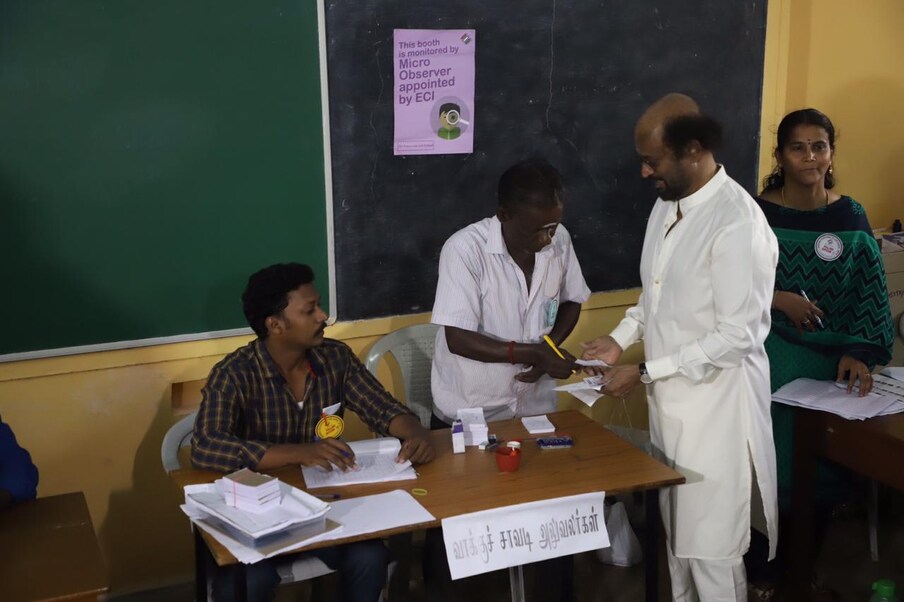थलायवाने मध्य चेन्नई येथील जागेसाठी मतदान केलं. रजनीकांत यांनी स्टेला मॅरिस कॉलेजमध्ये तयार करण्यात आलेल्या बूथवर जाऊन मतदान केलं.