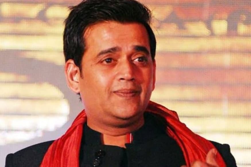 बॉलिवूडमधील अपयशानंतर रविकिशन यांनी आपला मोर्चा भोजपूरी सिनेमांकडे वळवला आणि तिथं त्यांना प्रसिद्धी आणि पैसा दोन्ही मिळालं. आज ते भोजपुरीचे सुपरस्टार सर्वाधिक मानधन घेणारे अभिनेता आहेत. बॉलिवूडमधील अपयशानंतर रविकिशन यांनी आपला मोर्चा भोजपूरी सिनेमांकडे वळवला आणि तिथं त्यांना प्रसिद्धी आणि पैसा दोन्ही मिळालं. आज ते भोजपुरीचे सुपरस्टार सर्वाधिक मानधन घेणारे अभिनेता आहेत.