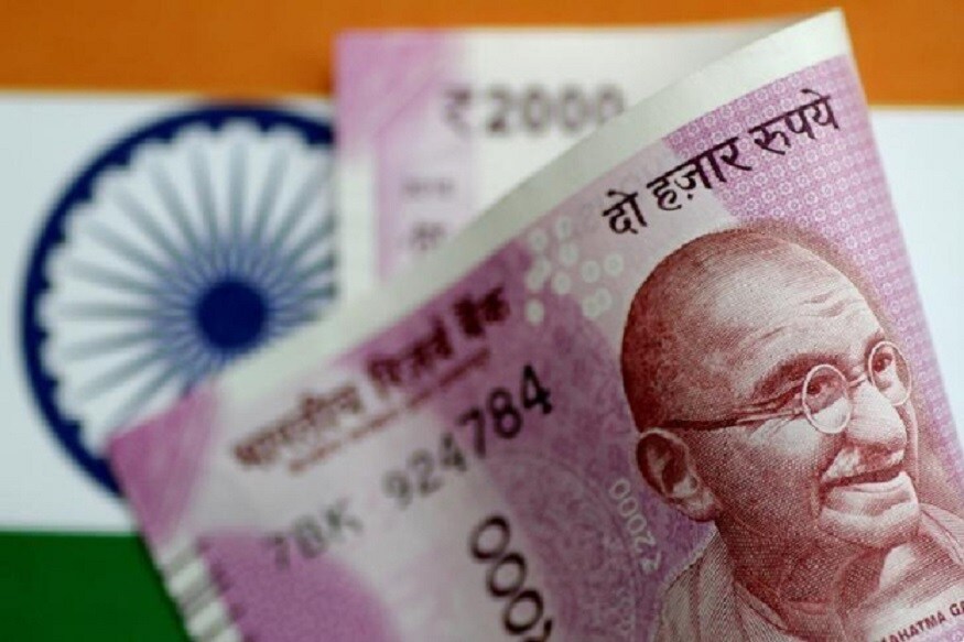 जगभरात 2019 आणि 2020मध्ये आर्थिक मंदीचं संकट घोंघावतंय.आयएफएमच्या मुख्य अर्थतज्ज्ञ गीता गोपीनाथ यांनी येत्या काळात नाजुक परिस्थिती असेल, असं म्हटलंय. जगभरात 2019 आणि 2020मध्ये आर्थिक मंदीचं संकट घोंघावतंय.आयएफएमच्या मुख्य अर्थतज्ज्ञ गीता गोपीनाथ यांनी येत्या काळात नाजुक परिस्थिती असेल, असं म्हटलंय.
