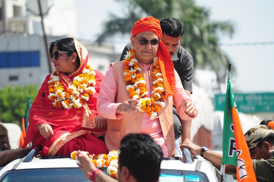 Ground Report : उत्तर प्रदेशातल्या बागपतमधून मुंबईचे माजी पोलीस आयुक्त मारणार का बाजी?