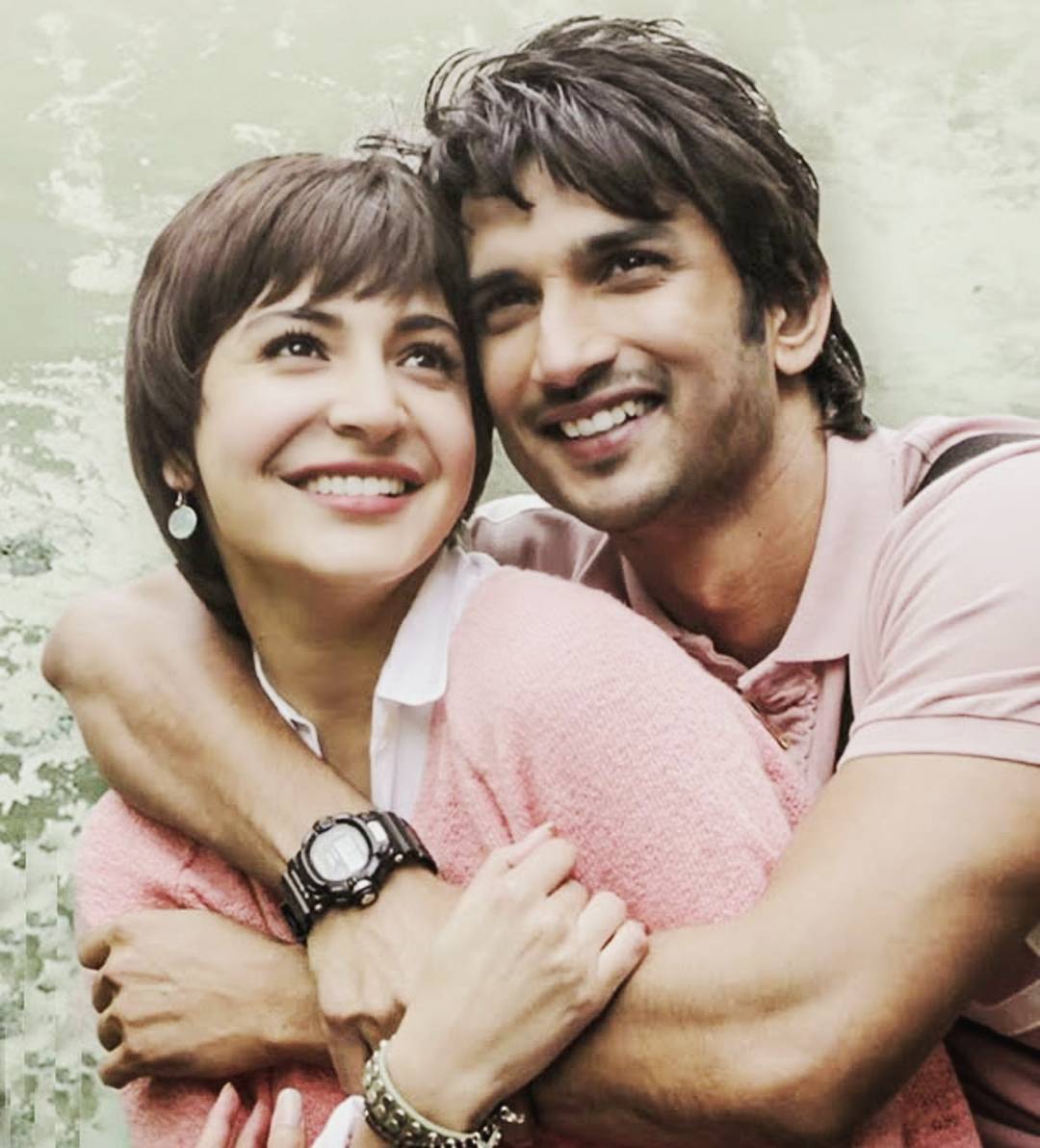 त्यानंतर अऩुष्का शर्मा चर्चेत आली ती तिनं केलेल्या लिप सर्जरीमुळे. 2014मध्ये आलेल्या 'पीके' सिनेमात अनुष्का हटके अंदाजात दिसली होती. त्यावेळी तिनं या सिनेमाच्या लुकसाठी लिप सर्जरी केली होती. त्यानंतर अऩुष्का शर्मा चर्चेत आली ती तिनं केलेल्या लिप सर्जरीमुळे. 2014मध्ये आलेल्या 'पीके' सिनेमात अनुष्का हटके अंदाजात दिसली होती. त्यावेळी तिनं या सिनेमाच्या लुकसाठी लिप सर्जरी केली होती.