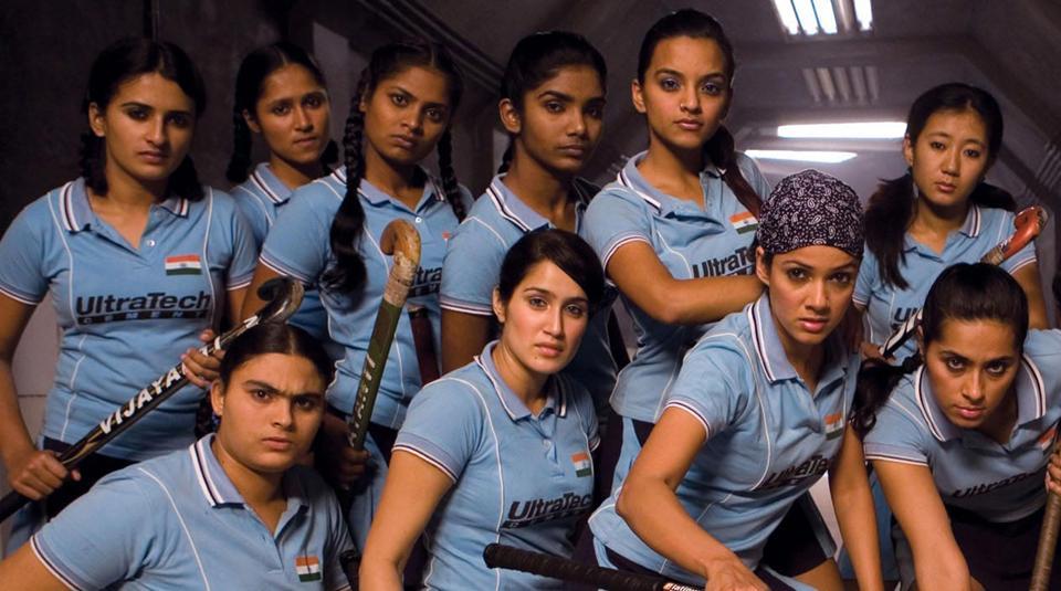 2007 मध्ये आलेला सिनेमा चक 'दे इंडिया'मधून जवळपास 10 अभिनेत्रींनी बॉलिवूडमध्ये पदर्पण केलं होतं त्यातल्या काही ठराविक अभिनेत्री सोडता इतर सर्व अभिनेत्री बॉलिवूडमध्ये जशा आल्या तशा अचानक गायबही झाल्या. या सिनेमातून तान्या अबरोल, आर्या मेमन, अनायथा नायर, शुभी मेहता, चित्राशी रावत, किम लालद्वाला, मेसोचोन जिमिक या अभिनेत्रींनी बॉलिवूड डेब्यू केला होता. मात्र या सिनेमानंतर त्या बॉलिवूडमधून हळूहळू गायब झाल्या. 2007 मध्ये आलेला सिनेमा चक 'दे इंडिया'मधून जवळपास 10 अभिनेत्रींनी बॉलिवूडमध्ये पदर्पण केलं होतं त्यातल्या काही ठराविक अभिनेत्री सोडता इतर सर्व अभिनेत्री बॉलिवूडमध्ये जशा आल्या तशा अचानक गायबही झाल्या. या सिनेमातून तान्या अबरोल, आर्या मेमन, अनायथा नायर, शुभी मेहता, चित्राशी रावत, किम लालद्वाला, मेसोचोन जिमिक या अभिनेत्रींनी बॉलिवूड डेब्यू केला होता. मात्र या सिनेमानंतर त्या बॉलिवूडमधून हळूहळू गायब झाल्या.