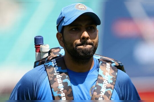 प्रवासावेळी सर्वात उशिरा येणाऱ्या खेळाडूंमध्ये रोहित शर्माचे नाव आघाडीवर असल्याचं उत्तरही जडेजाने दिलं.
