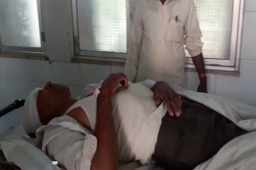 श्रमदान करणाऱ्यांवर हल्ला, 11 महिलांसह 50 जणांवर गुन्हा दाखल