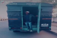 धक्कादायक! कुख्यात गुंडाचा पोलीस व्हॅनमधील टिक टॉक VIDEO व्हायरल