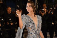 Cannes 2019 - टीव्ही अभिनेत्री हिना खान पहिल्यांदाच रेड कार्पेटवर, हे ग्लॅमरस फोटो एकदा पाहाच