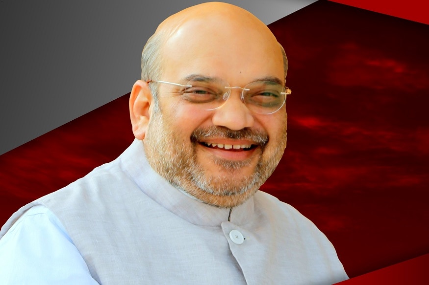 मध्य प्रदेशमध्ये विधानसभा निवडणुकीत पराभव स्विकारल्यानंतर त्यांनी उत्तर प्रदेशला आपले टार्गेट केले. आणि लोकसभेत भोपाळमधून हिंदूत्वच्या मुद्यावर त्यांनी प्रज्ञासिंग ठाकूर यांनी तिकीट दिलं. यावरुनही अनेक वाद झाले. त्यामुळं मोदी यांच्या भाषणाचा फायदा झाला असला तरी, अमित शाहा यांच्या निर्णयांचा भाजपला जास्त फायदा झाला आहे. मध्य प्रदेशमध्ये विधानसभा निवडणुकीत पराभव स्विकारल्यानंतर त्यांनी उत्तर प्रदेशला आपले टार्गेट केले. आणि लोकसभेत भोपाळमधून हिंदूत्वच्या मुद्यावर त्यांनी प्रज्ञासिंग ठाकूर यांनी तिकीट दिलं. यावरुनही अनेक वाद झाले. त्यामुळं मोदी यांच्या भाषणाचा फायदा झाला असला तरी, अमित शाहा यांच्या निर्णयांचा भाजपला जास्त फायदा झाला आहे.