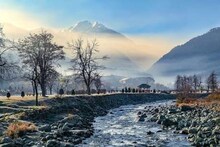 उन्हाळ्याच्या सुट्टीत काश्मीरला जायचंय? IRCTC नं आणलंय नवं पॅकेज