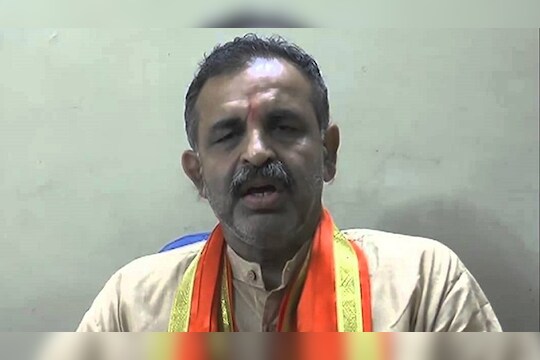 मिलिंद एकबोटेंवर चाकूने हल्ल्याचा प्रयत्न, 40 ते 45 जणांवर गुन्हा दाखल