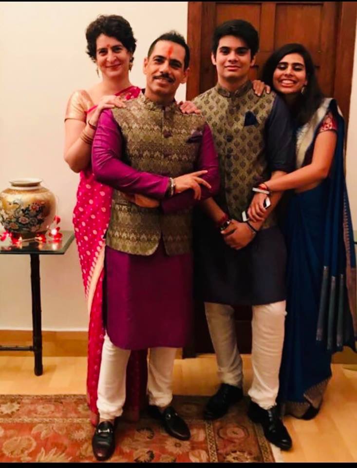 प्रियांका गांधींचं वय आणि रॉबर्ट वाड्रांचा 50 वा वाढदिवस, या फोटोंची आहे चर्चा...