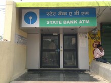 SBI ग्राहकांसाठी मोठी बातमी, 1 जानेवारीपासून ATM संदर्भातील नवा नियम लागू SBI ग्राहकांसाठी मोठी बातमी, 1 जानेवारीपासून ATM संदर्भातील नवा नियम लागू