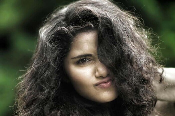 बुमराह आणि अनुपमा हे दोघेही एकमेकांना सोशल मीडियावर फॉलो करतात. केवळ यावरून दोघांच्या अफेअरची चर्चा रंगली होती. 