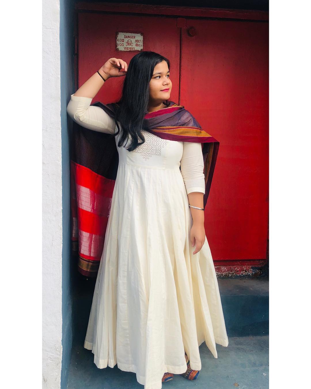 महाराष्ट्रीयन वेशात प्रेक्षकांना हसवणाऱ्या गंगूबाईनं सर्वांच्या मनावर वेगळीच छाप सोडली होती. अवघ्या 7 वर्षाच्या या मुलीनं त्यावेळी सर्वांना अक्षरशः वेड लावलं होतं. महाराष्ट्रीयन वेशात प्रेक्षकांना हसवणाऱ्या गंगूबाईनं सर्वांच्या मनावर वेगळीच छाप सोडली होती. अवघ्या 7 वर्षाच्या या मुलीनं त्यावेळी सर्वांना अक्षरशः वेड लावलं होतं.