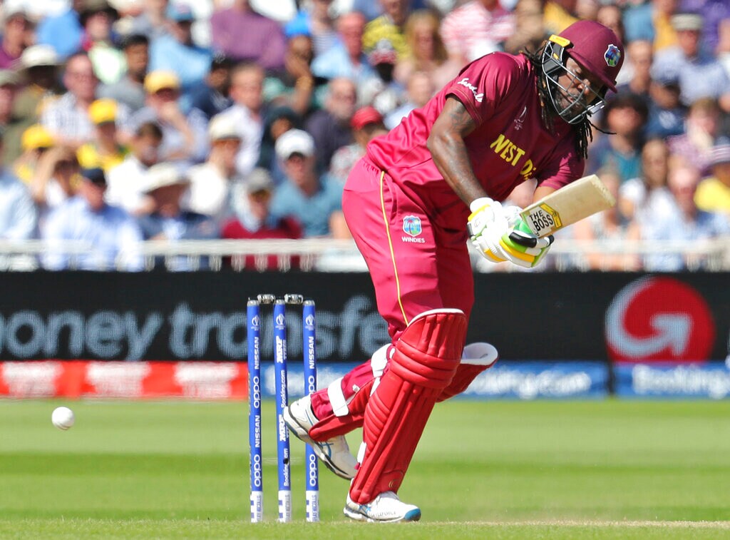 आज ICC World Cupमध्ये वेस्ट इंडिज आणि इंग्लंड यांच्यात सामना होणार आहे. या सामन्यात सर्वांच्या नजरा आहेत त्या वेस्टइंडिजचा धमाकेदार गोलंदाज ख्रिस गेलवर. आतपर्यंत त्याला मोठ्या धावा करता आलेल्या नाही आहेत, च्यामुळं या सामन्यात गेल इंग्लंडच्या गोलंदाजांवर बरसणार आहे. आज ICC World Cupमध्ये वेस्ट इंडिज आणि इंग्लंड यांच्यात सामना होणार आहे. या सामन्यात सर्वांच्या नजरा आहेत त्या वेस्टइंडिजचा धमाकेदार गोलंदाज ख्रिस गेलवर. आतपर्यंत त्याला मोठ्या धावा करता आलेल्या नाही आहेत, च्यामुळं या सामन्यात गेल इंग्लंडच्या गोलंदाजांवर बरसणार आहे.