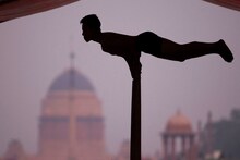 योग दिनाला पाकिस्तानची 'डुलकी', चुकून ट्विट केला 'तिरंगा'