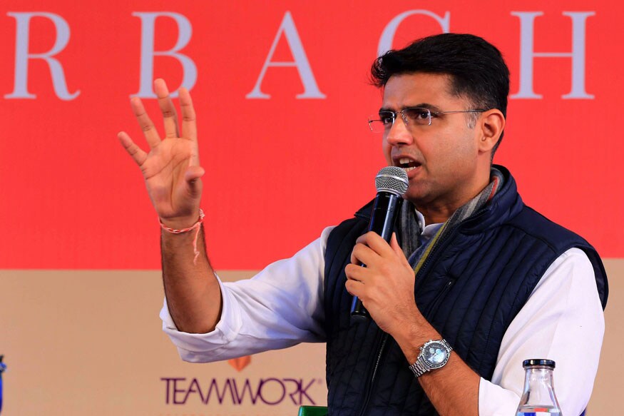 सचिन पायलट : काँग्रेस नेते आणि राजस्थानचे उपमुख्यमंत्री सचिन पायलट यांनी स्टीफन कॉलेजमधून पदवी मिळवली आहे. तसंच इंस्टिट्यूट ऑफ़ मॅनेजमेंट अँड टेक्नॉलॉजीमधून मार्केटिंगमध्ये डिप्लोमाची डिग्री प्राप्त केली आहे. सचिन पायलट : काँग्रेस नेते आणि राजस्थानचे उपमुख्यमंत्री सचिन पायलट यांनी स्टीफन कॉलेजमधून पदवी मिळवली आहे. तसंच इंस्टिट्यूट ऑफ़ मॅनेजमेंट अँड टेक्नॉलॉजीमधून मार्केटिंगमध्ये डिप्लोमाची डिग्री प्राप्त केली आहे.