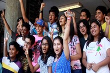 महाराष्ट्रात पुन्हा 'लातूर पॅटर्न'चाच दबदबा, 16 विद्यार्थांना 100 टक्के गुण