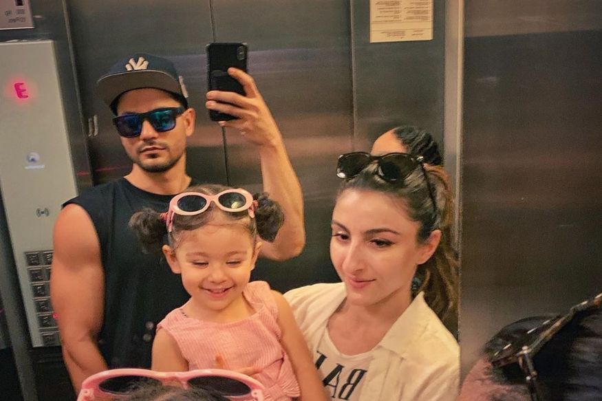 International Yoga Day 2019 : योग करण्याचा मोह इनायाला आवरेना, पाहा सोहा अली खानच्या लेकीचे फोटो