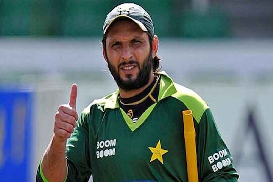 World Cup : INDvsPAK : सामना संपण्याआधीच आफ्रिदीने भारताचं केलं अभिनंदन!