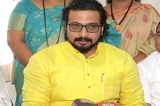 VIDEO: महापालिकेत अमोल कोल्हेंनी मांडला प्रलंबित कामांचा लेखाजोखा