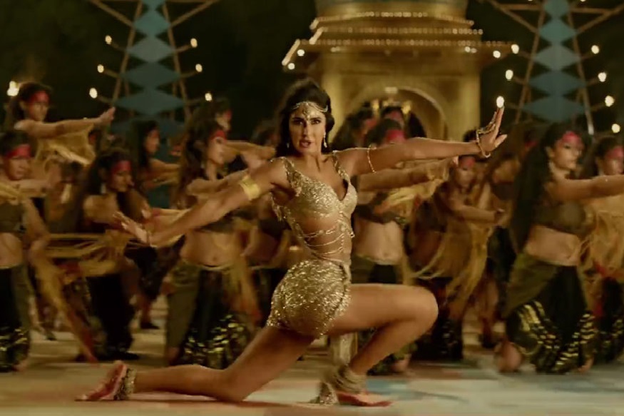 कॅटरिनाने केला हॉट डान्स, VIDEO होतोय व्हायरल! Bollywood | katrina kaif | Dance,