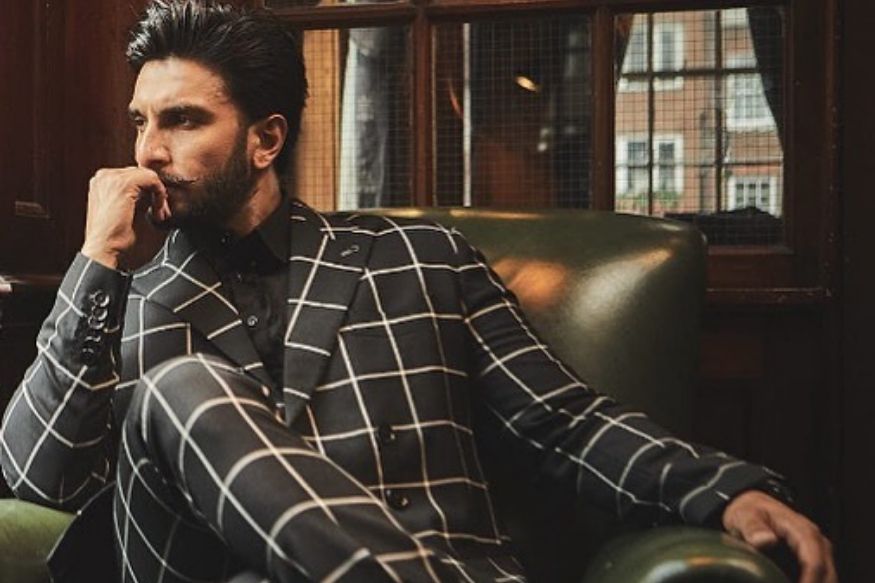 बाथरूममध्ये पडून चाहत्याचा अपघाती मृत्यू, धक्कादायक बातमी ऐकून रणवीर झाला भावुक