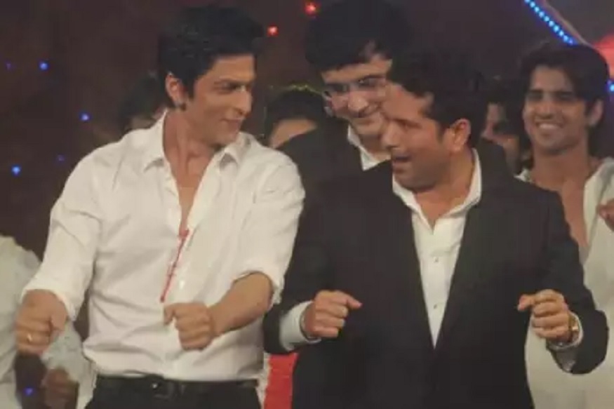शाहरुख खानने चालवली बाइक तर सचिन तेंडुलकरने दिला सल्ला, पाहा VIDEO Sachin Tendulkar | Shah Rukh Khan |