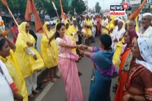 VIDEO: सुप्रिया सुळे वारीत सहभागी, हाती वीणा आणि मुखी ज्ञानबा तुकारामचा नारा... VIDEO: सुप्रिया सुळे वारीत सहभागी, हाती वीणा आणि मुखी ज्ञानबा तुकारामचा नारा...