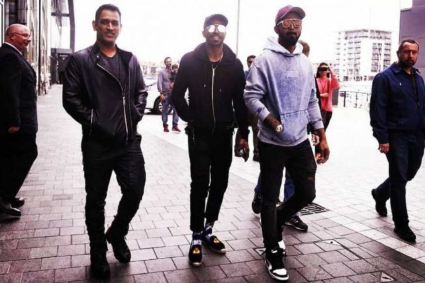 विराटची टीम इंडिया झाली सलमान-कतरिनाची फॅन, WORLD CUP सुरू असतानाही पाहिला 'भारत'