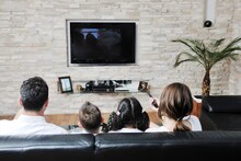 TRAI बदलणार अनेक नियम, आता टीव्ही पाहणं होईल स्वस्त