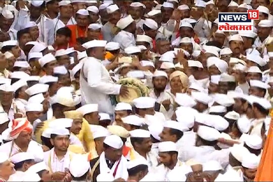 कोरोनाच्या संकटात कशी पार पडणार आषाढी वारी? अजित पवारांच्या निर्णयाकडे लक्ष