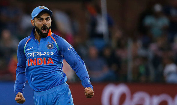 दक्षिण आफ्रिकेविरोधात विराट कोहलीनं आतापर्यंत चार शतक लगावले आहे. ते चारही सामने भारतानं जिंकले आहे. त्यामुळं जर या सामन्यातही विराटनं शतकी खेळी केली तर, दक्षिण आफ्रिकेविरोधात भारत सामना जिंकलेच. दक्षिण आफ्रिकेविरोधात विराट कोहलीनं आतापर्यंत चार शतक लगावले आहे. ते चारही सामने भारतानं जिंकले आहे. त्यामुळं जर या सामन्यातही विराटनं शतकी खेळी केली तर, दक्षिण आफ्रिकेविरोधात भारत सामना जिंकलेच.