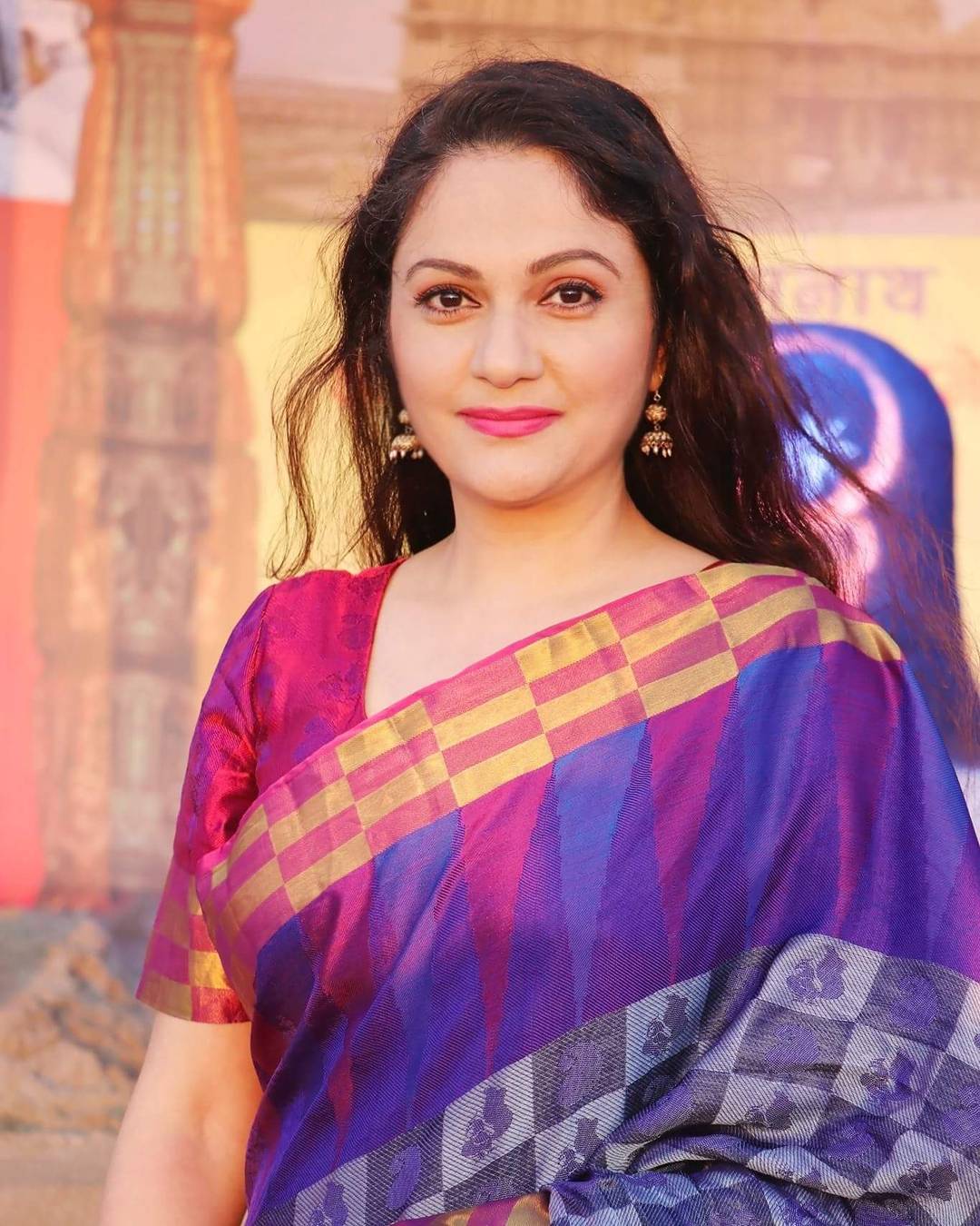 15 जून 2001 ला रिलीज झालेल्या ‘लगान’ या सिनेमातून ग्रेसीनं बॉलिवूडमध्ये पदार्पण केलं होतं. या सिनेमानं फक्त भारतातच नाही तर परदेशातही लोकप्रियता मिळवली. 15 जून 2001 ला रिलीज झालेल्या ‘लगान’ या सिनेमातून ग्रेसीनं बॉलिवूडमध्ये पदार्पण केलं होतं. या सिनेमानं फक्त भारतातच नाही तर परदेशातही लोकप्रियता मिळवली.