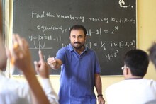 Super 30 चे रिअल हिरो आनंद कुमार 'या' गंभीर आजाराशी देतायत झुंज