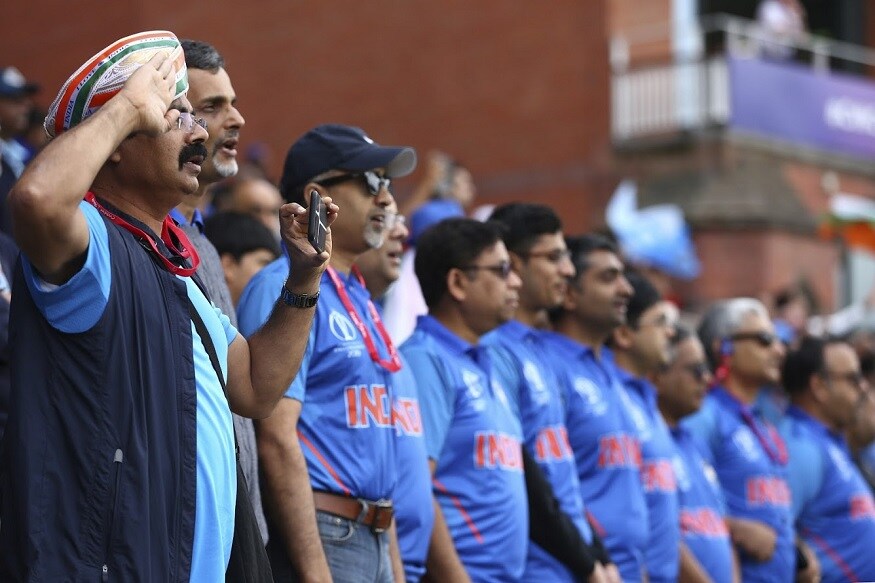 ICC Cricket World Cup मध्ये भारत आणि न्यूझीलंड यांच्यातील सामन्यात पावसामुळे व्यत्यय आला आहे. न्यूझीलंडने नाणेफेक जिंकून प्रथम फलंदाजीचा निर्णय घेतला होता. ICC Cricket World Cup मध्ये भारत आणि न्यूझीलंड यांच्यातील सामन्यात पावसामुळे व्यत्यय आला आहे. न्यूझीलंडने नाणेफेक जिंकून प्रथम फलंदाजीचा निर्णय घेतला होता.