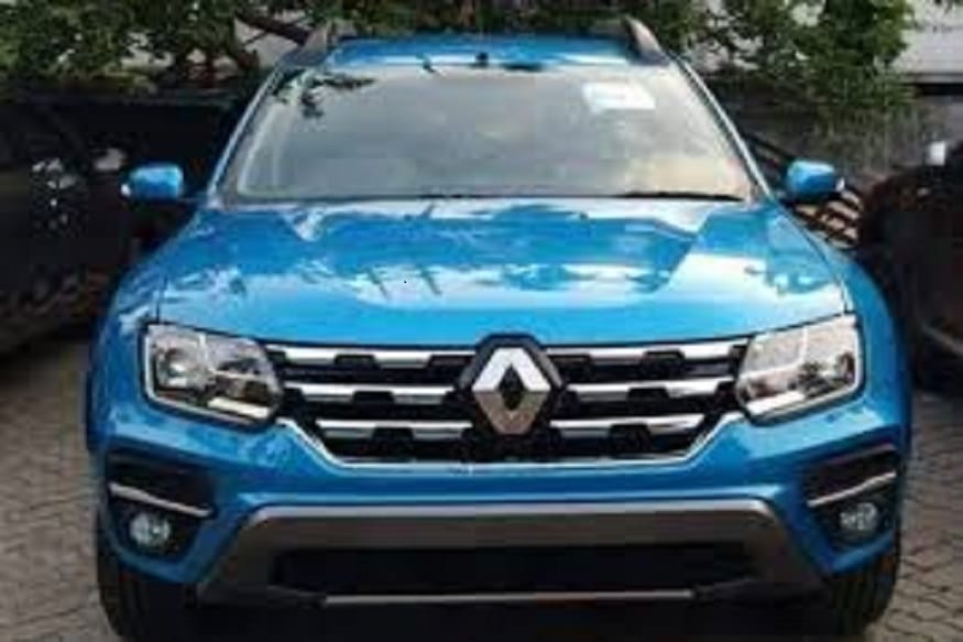 अत्याधुनिक फीचर्स असलेली Renault ची नवी Duster लाँच झाली आहे. फेसलिफ्ट डस्टर असं नाव असलेली ही नवी फ्रंट पार्किंग सेन्सर्स असलेली SUV भारतात सोमवारी लाँच झाली. अत्याधुनिक फीचर्स असलेली Renault ची नवी Duster लाँच झाली आहे. फेसलिफ्ट डस्टर असं नाव असलेली ही नवी फ्रंट पार्किंग सेन्सर्स असलेली SUV भारतात सोमवारी लाँच झाली.